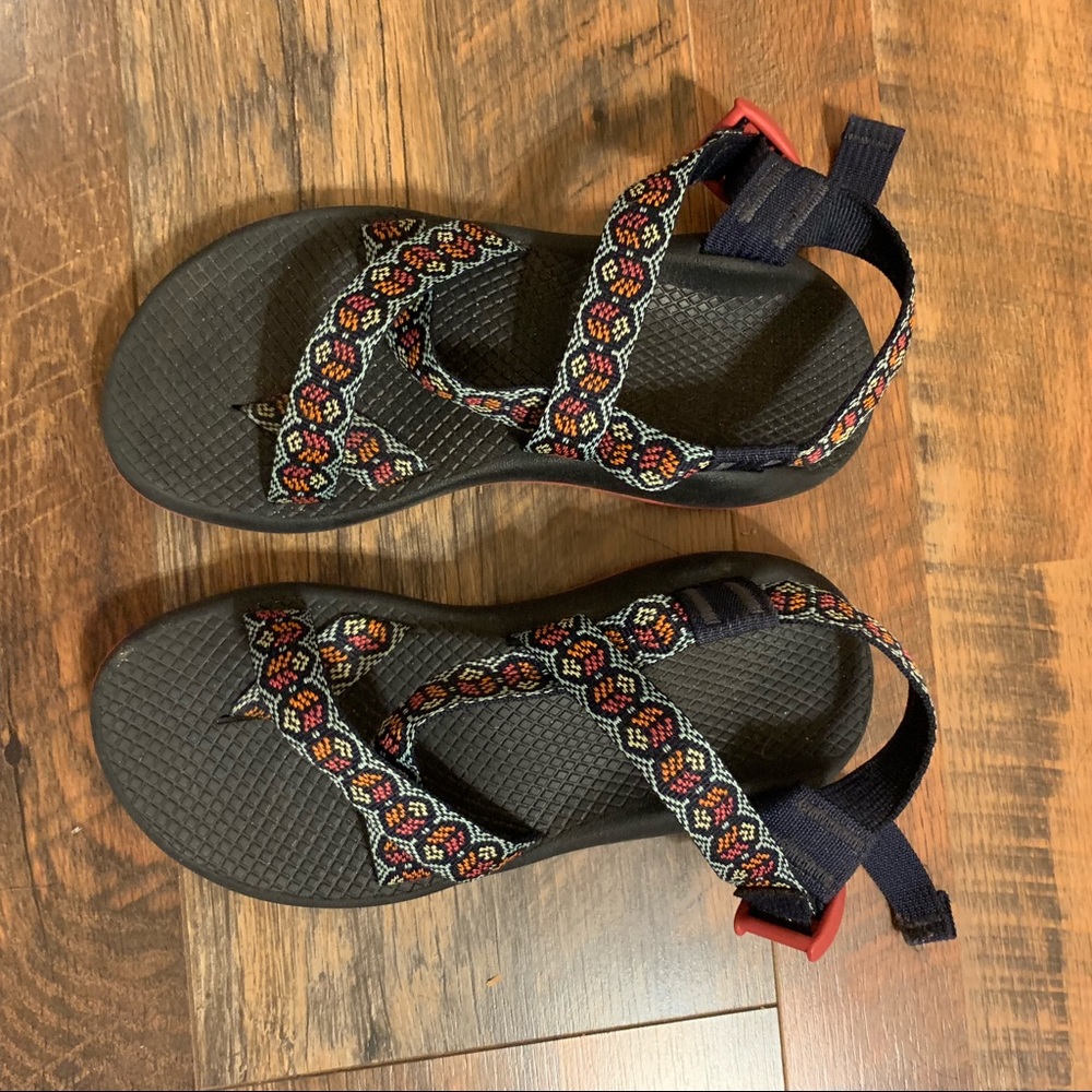 Chaco size 6